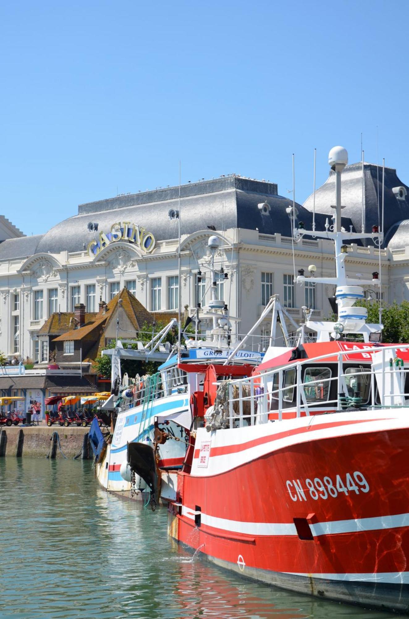 Hotel Le Trouville Luaran gambar